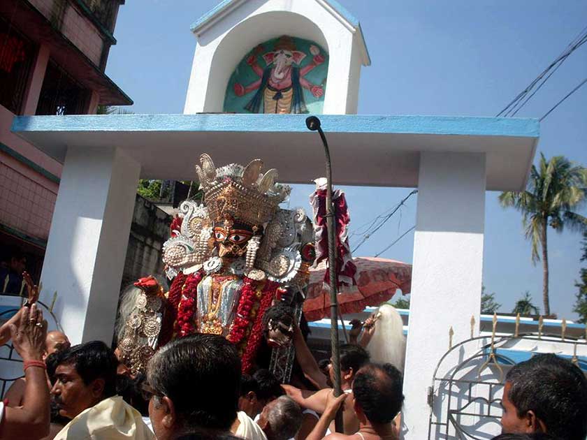 Ma being taken from Chanduni Bari to the Temple