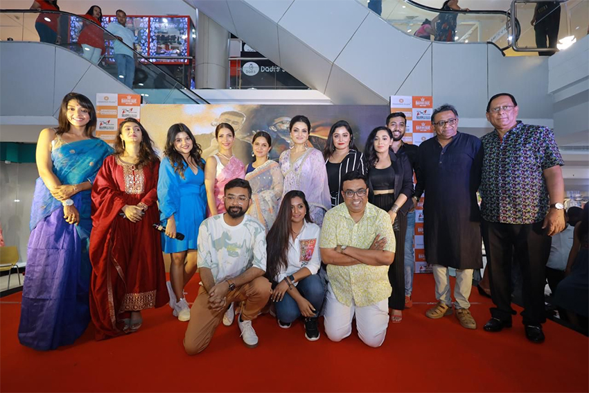 Bengali movie ‘Mayaa’ by Rajhorshee De is an adaptation of William Shakespear's Macbeth