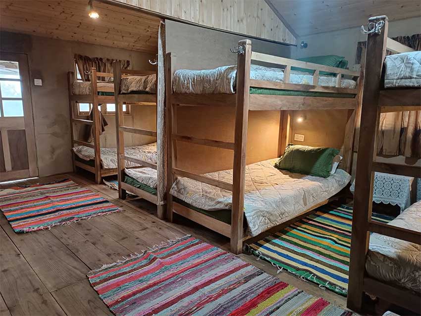 Bunker beds at Rangbul La Homestay