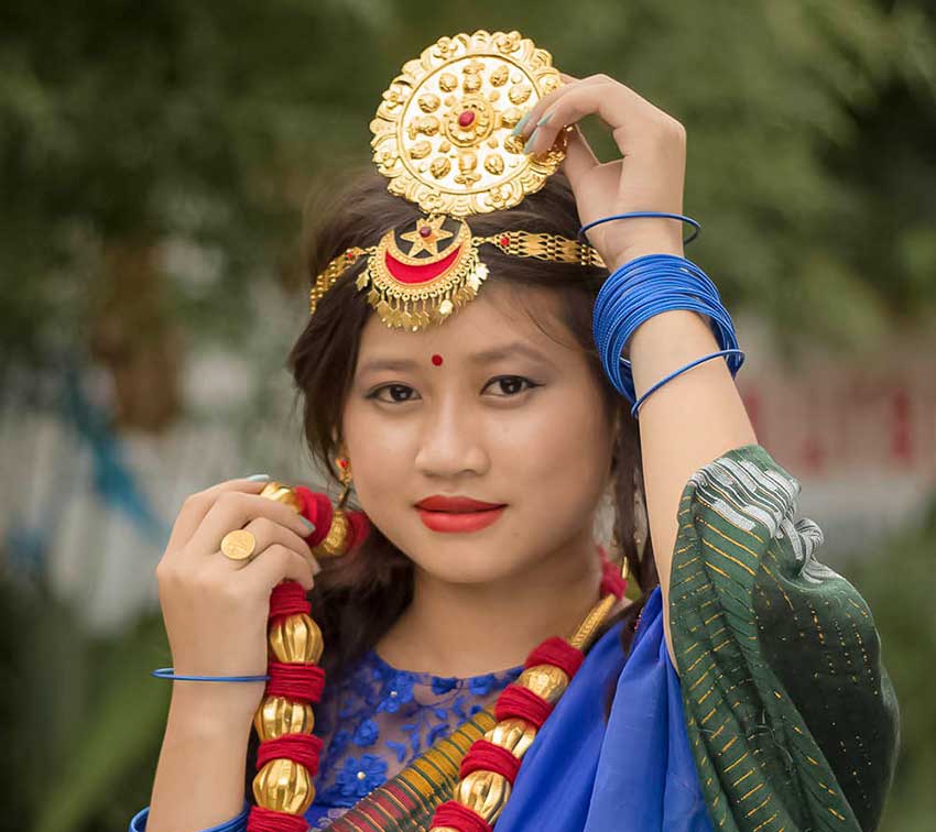 লিম্বু মেয়ে