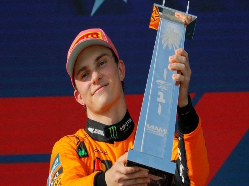 Oscar Piastri storms to victory at the Miami Grand Prix