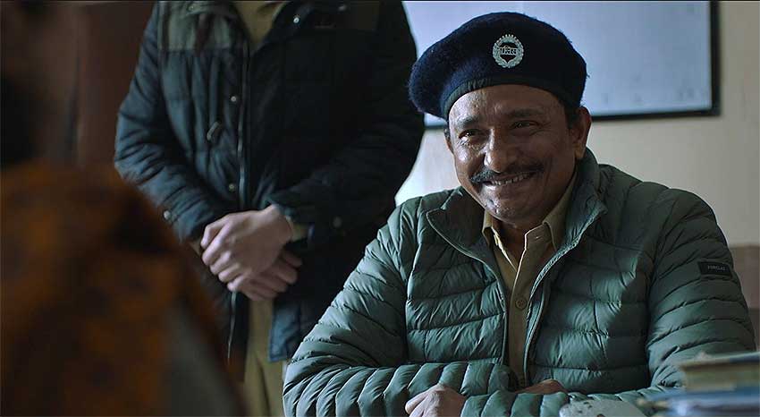 Chittaranjn Giri in 'Kaisi Ye Paheli'